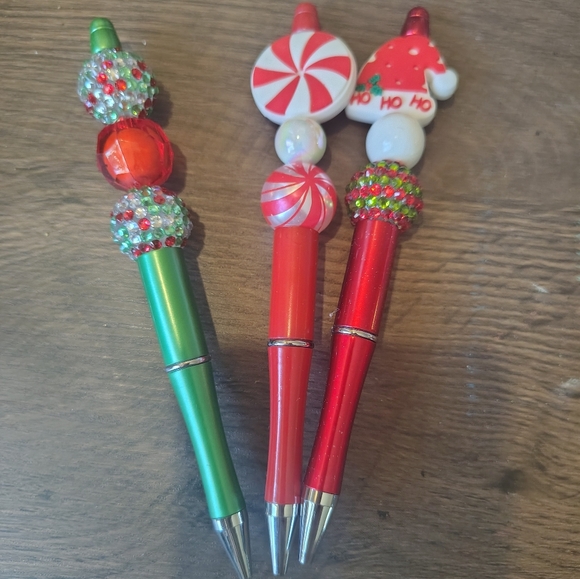 🩰 Christmas/Holiday Pens Set Of 3 (Randomly Selected) - Picture 3 of 15